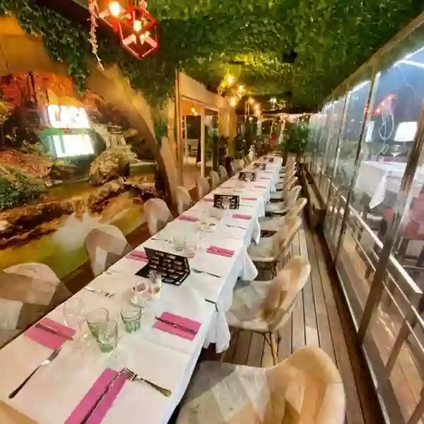 Repas de Groupe - Casa Luna - Restaurant Saint Laurent du Var - Restaurant vue mer